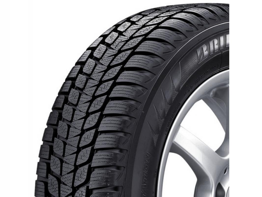 Bridgestone BLIZZAK LM25-4 MO